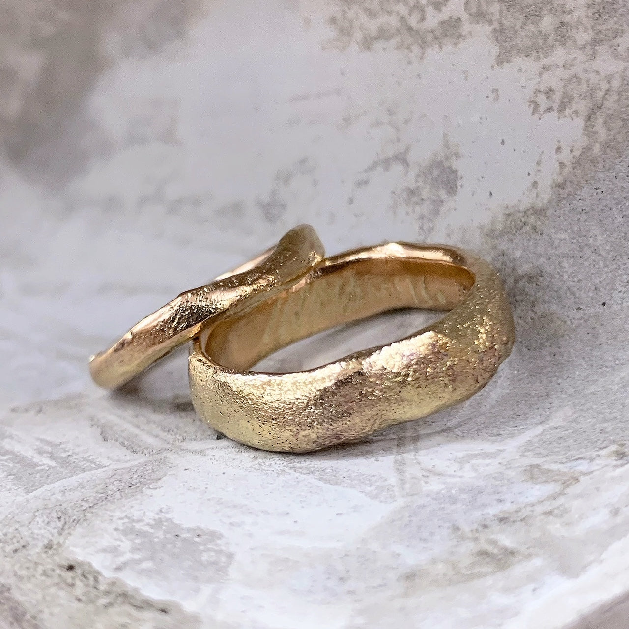 Commissions: Pair of recycledgold wedding rings - Boutee