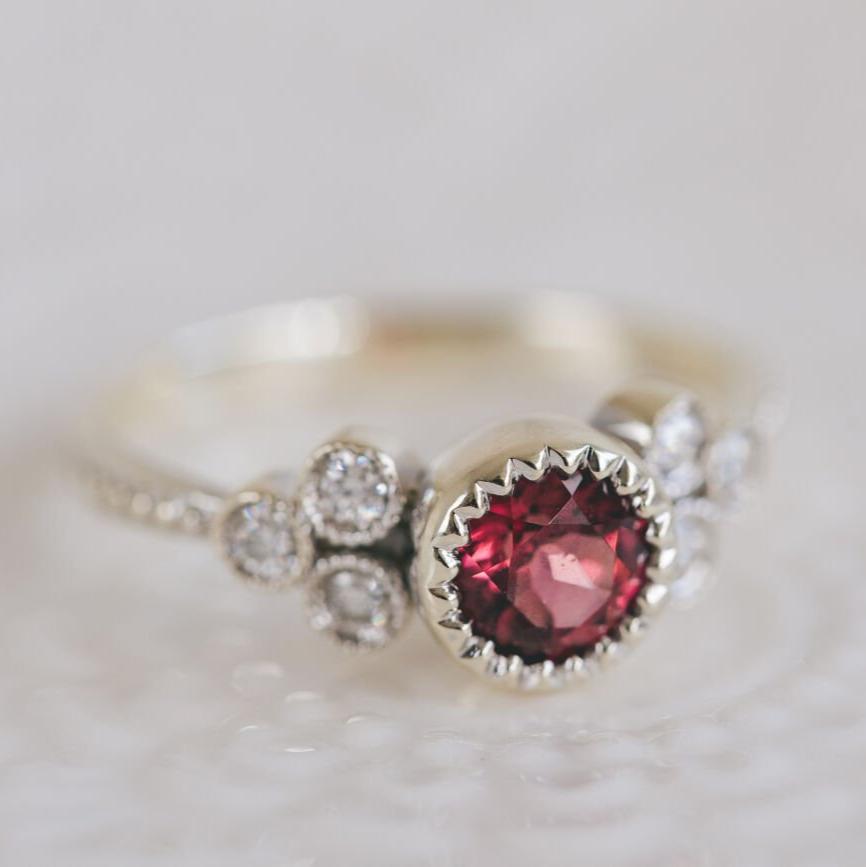 Rhodolite Garnet and Diamond Ring - Boutee