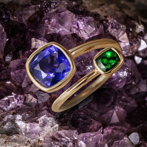 Tanzanite and Tsavorite Twist Ring - Boutee