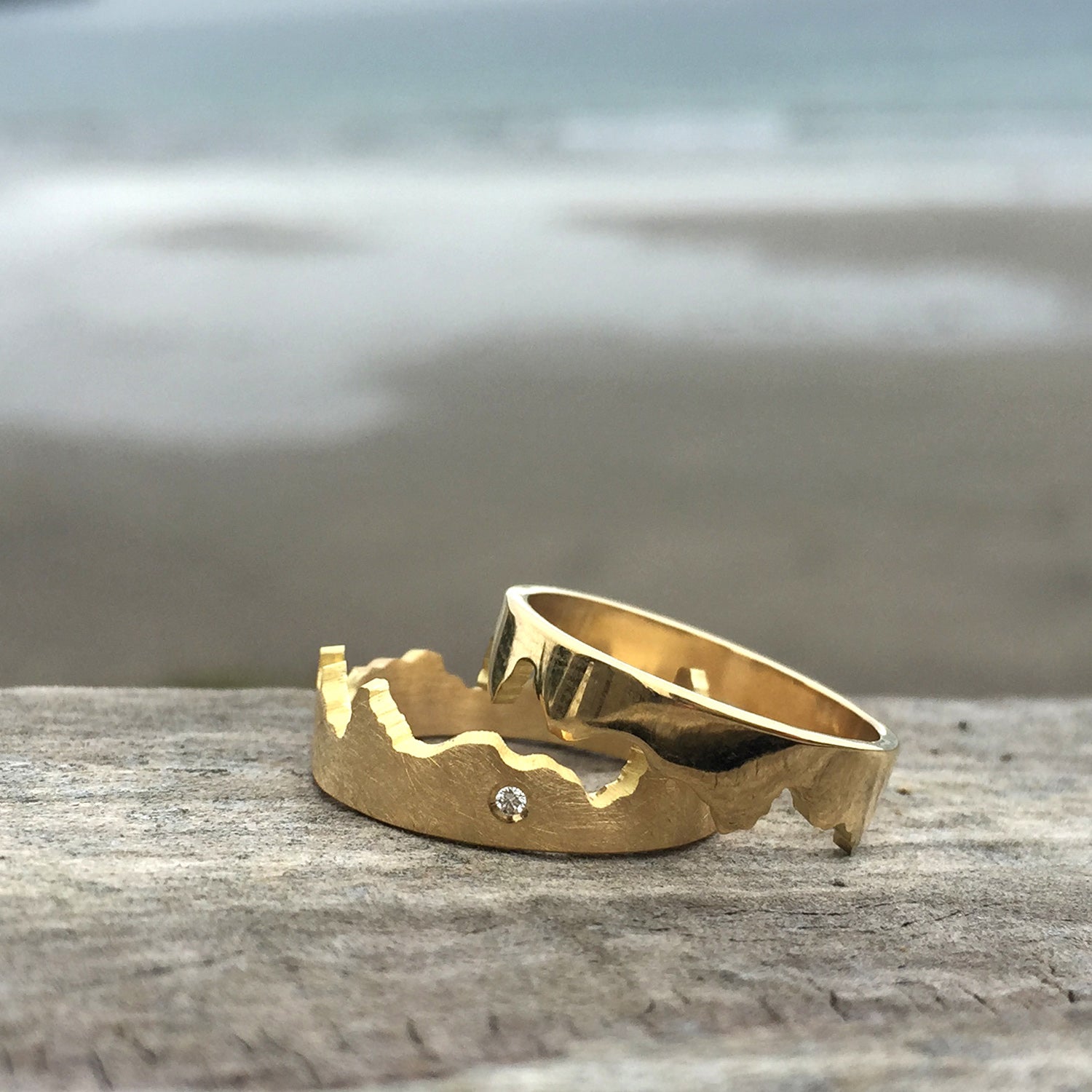 Custom Coastline 18ct Gold Ring