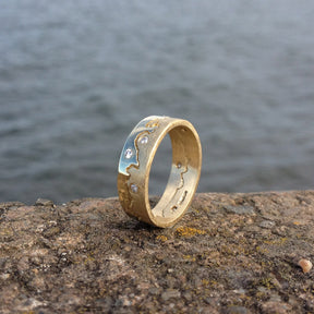 Custom Coastline 18ct Gold Diamond Studded Ring