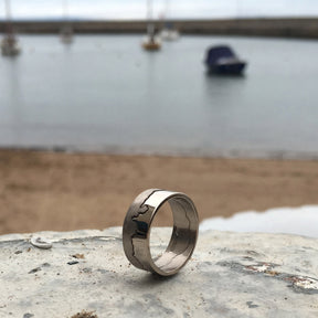 Custom Coastline 18ct White Gold Ring