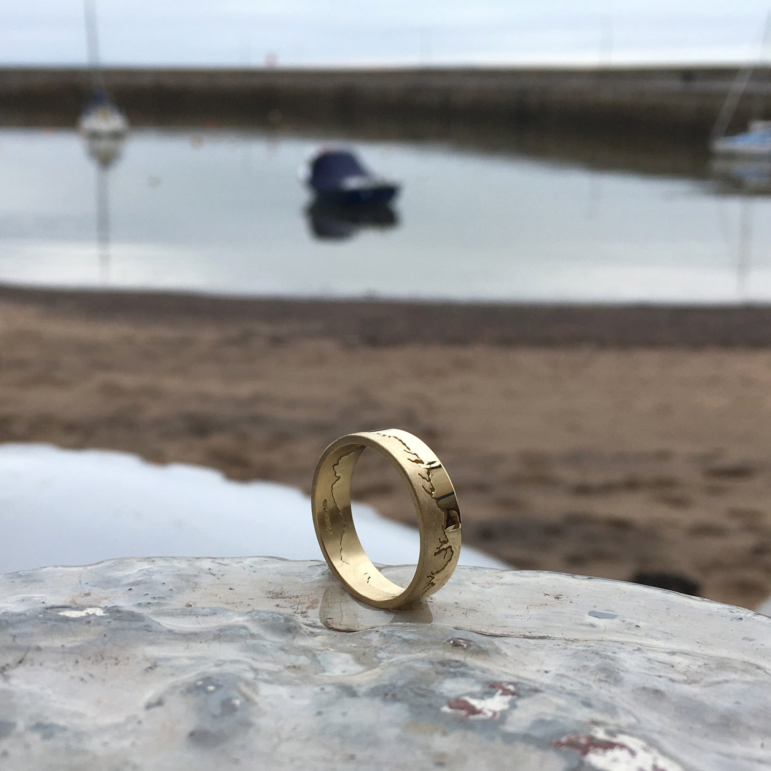 Custom Coastline 18ct Gold Ring