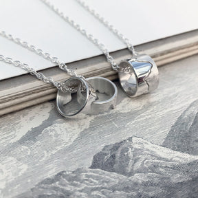 Mountain Range Modern Silver Necklace With Rings