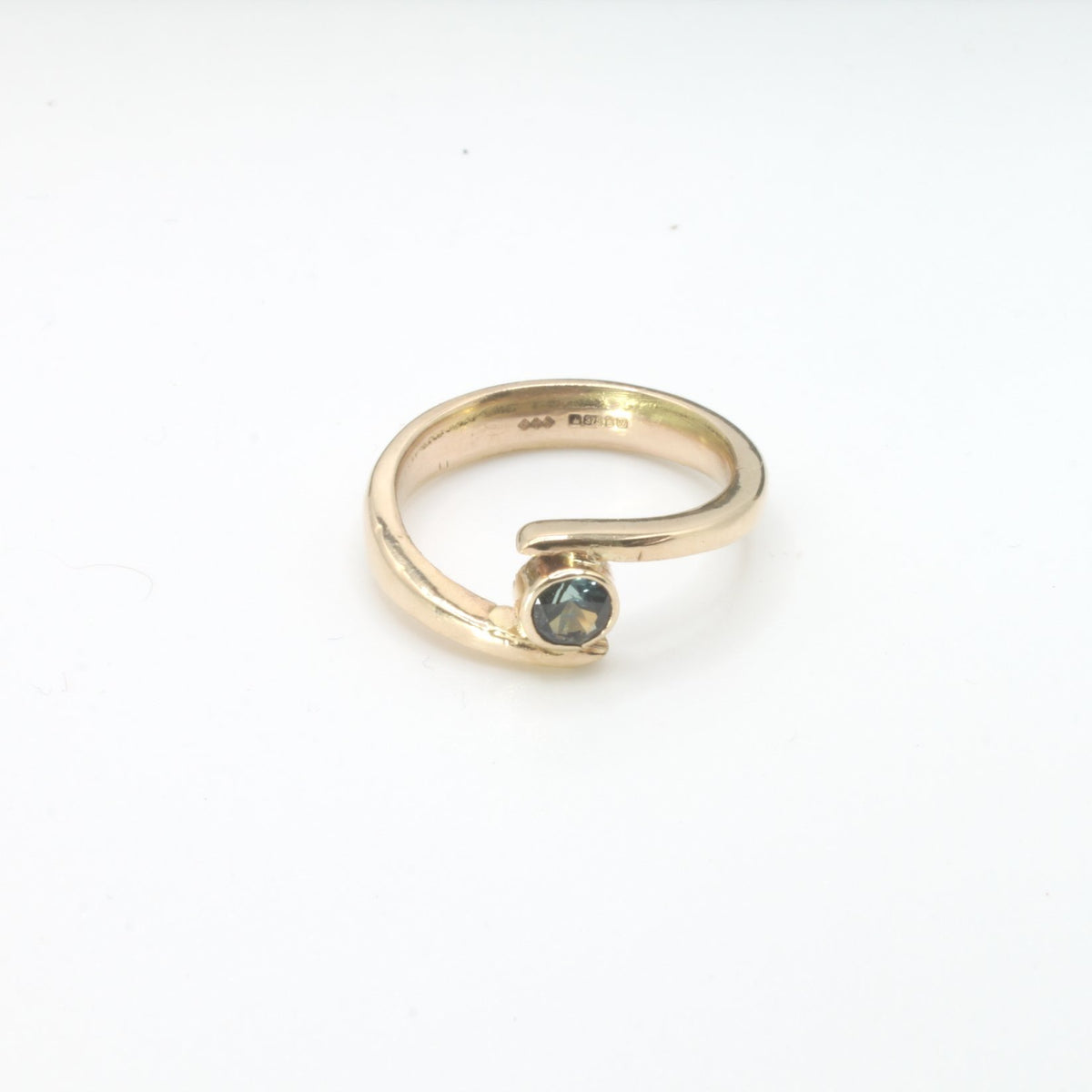 9ct Gold Wrapped Ring with Parti Sapphire - Boutee