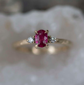 Ruby and Diamond Ring - Boutee