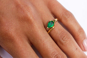 Emerald Snake Ring - Boutee