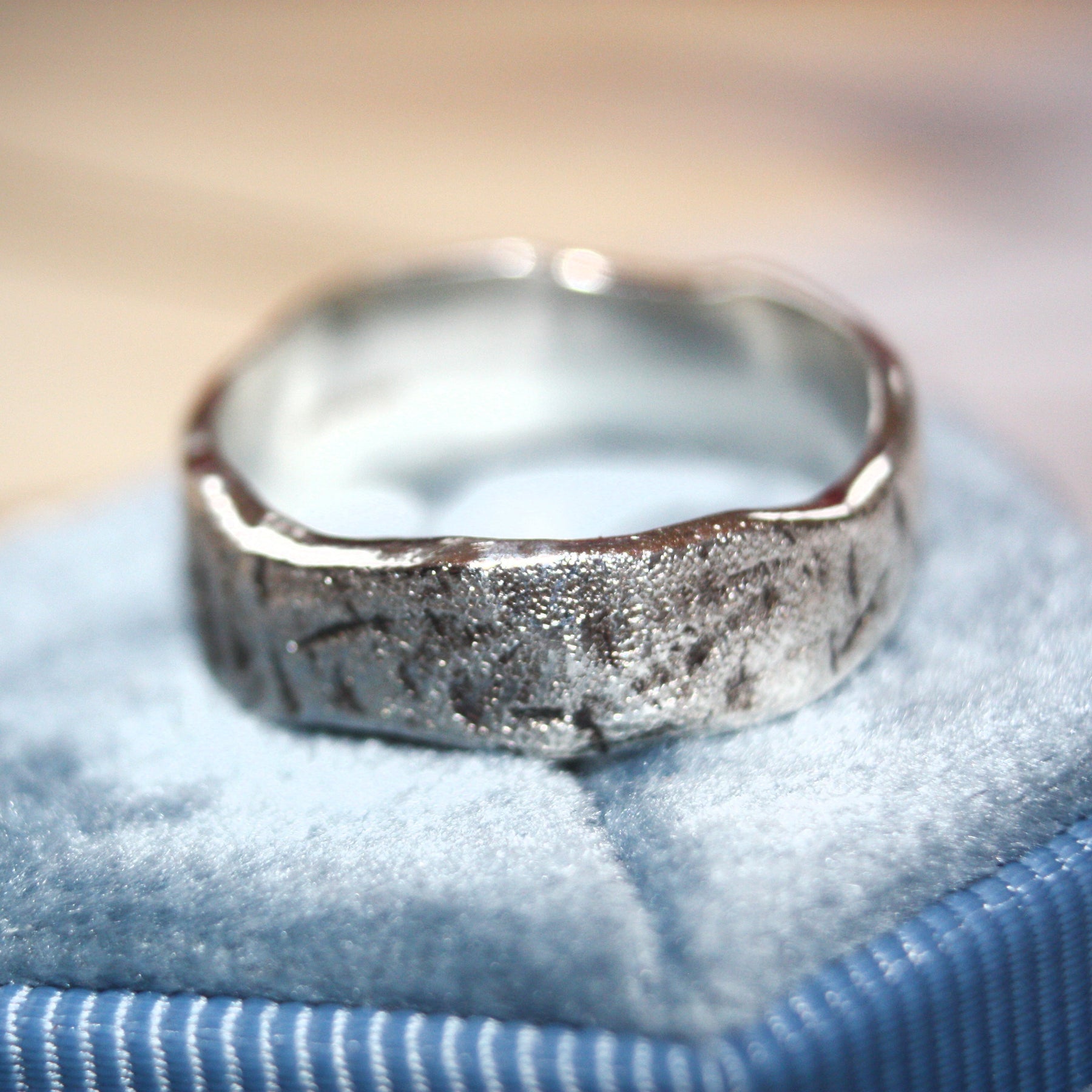 The Maxi Sandbank ring