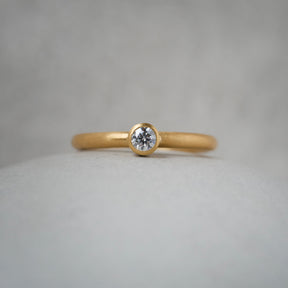 Minimal Diamond Solitaire Engagement Ring