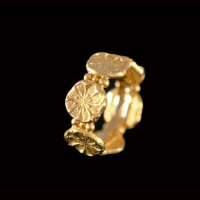 Gold Daisy Ring - Boutee