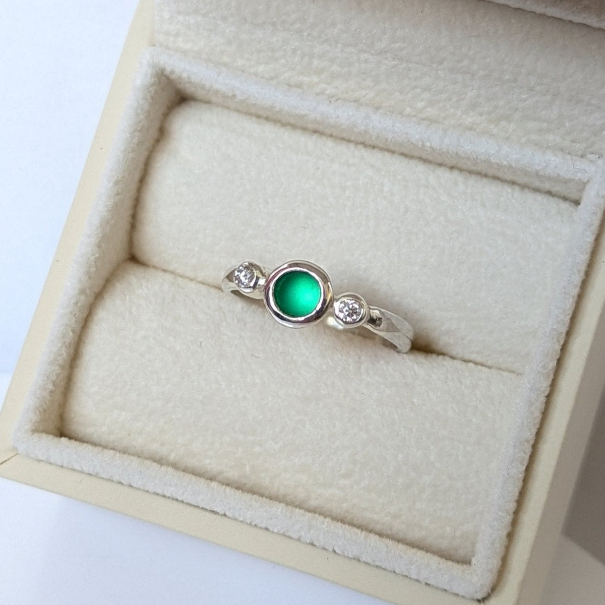 Emerald Green Sea Glass and Moissanite Silver Ring – Allure CollectionRingsBooblinka Jewellery