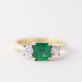 Emerald & Diamond Trilogy Ring - Boutee