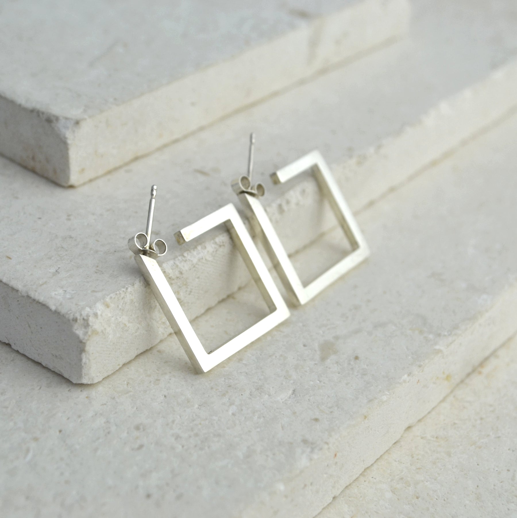 Square Hoops - Boutee