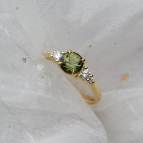 Ayla 1ct - Blue Green Sapphire Engagement Ring - Boutee