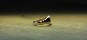 9ct Yellow Gold Signet Ring - Boutee